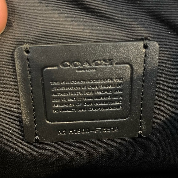 Coach Men’s Black Embossed Smooth Leather Clutch Bag NWOT - Picture 5 of 5